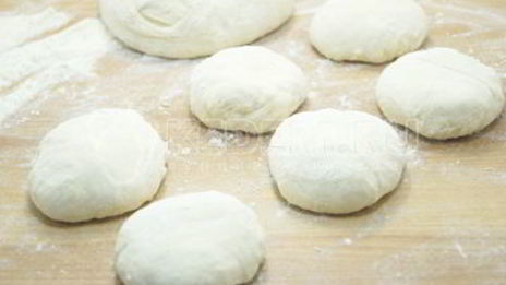 постные пирожки с капустой