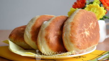 жареные пирожки из теста на кефире и соде