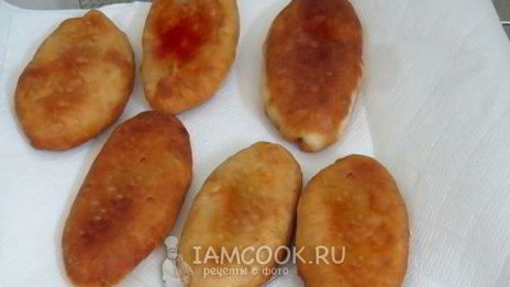 жареные пирожки с капустой и яйцом