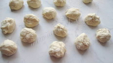 жареные пирожки с мясом и грибами