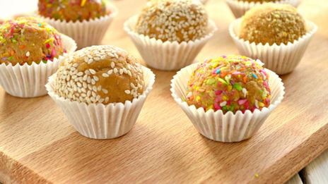 быстрое пирожное из печенья и сгущенки