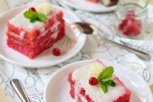 Клюквенное пирожное