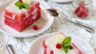 Клюквенное пирожное