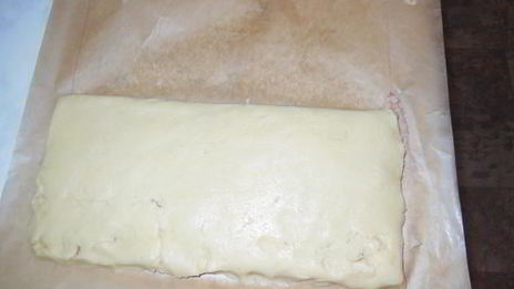 песочное пирожное малинка