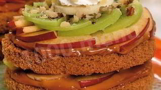 Пирожное Башенки со сгущенным молоком и фруктами