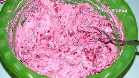 пирожное-безе со сливочно-творожно-малиновым кремом