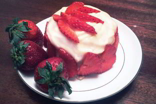 Пирожное Клубничка