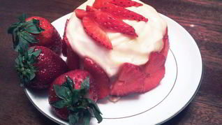 Пирожное Клубничка