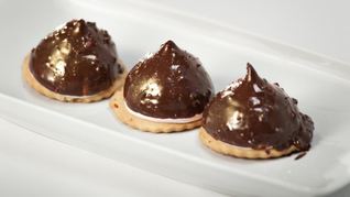 Пирожное Малиновые облака