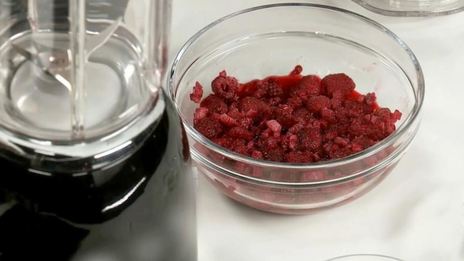 пирожное малиновые облака