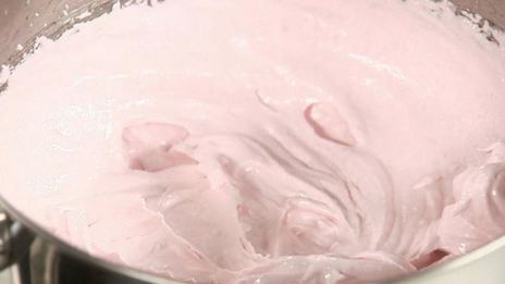 пирожное малиновые облака