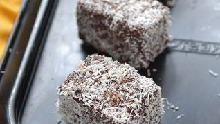 Пирожные Ламингтон