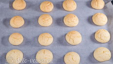 пирожные персики