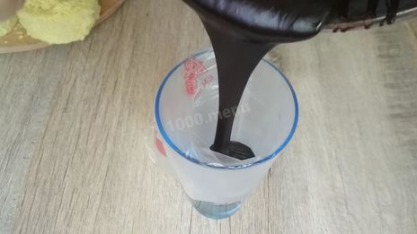 пирожные с клубникой и бананом