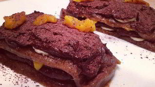 Шоколадное пирожное с кремом из авокадо