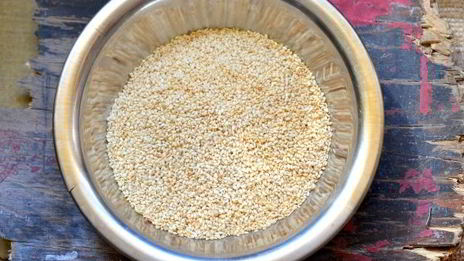 шоколадный брауни с кунжутом и семечками