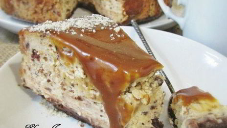 сникерс-чизкейк