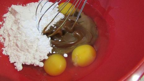 сникерс-чизкейк