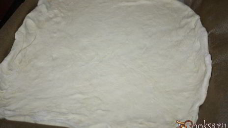 быстропицца с охотничьими колбасками и сулугуни