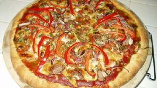 Овощная пицца с сыром Моцарелла