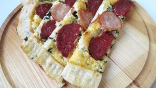 Пиде с колбасой — турецкая пицца