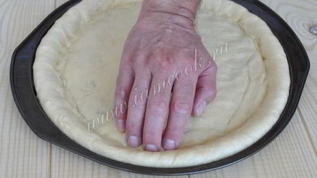 пицца пепперони с жаренной моцареллой