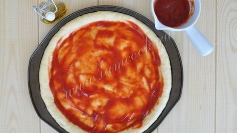 пицца пепперони с жаренной моцареллой