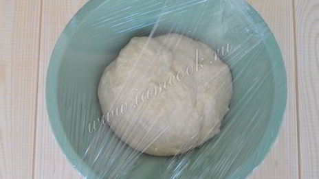 пицца пепперони с жаренной моцареллой