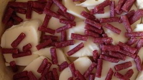 пицца по-чикагски в глубокой форме