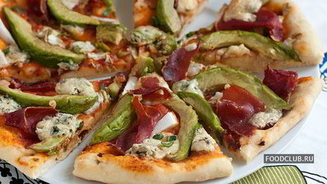 пицца с авокадо