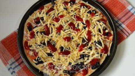 пицца с беконом