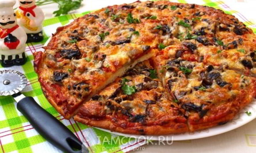 Рецепт пиццы с грибами и колбасой