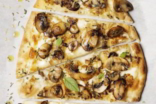 Пицца с грибами