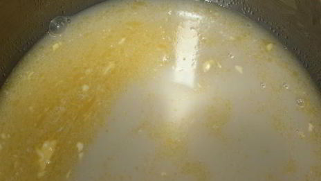 пицца с колбасой и сыром