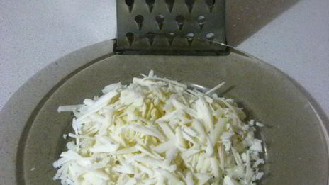 пицца с салями и болгарским перцем