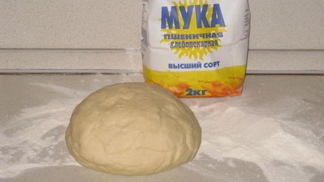 пицца с салями и болгарским перцем