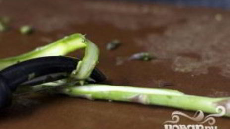 пицца со спаржей и луком