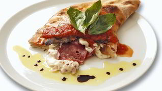 Закрытая пицца кальцоне