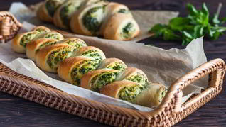 Рулетики с кабачками и шпинатом