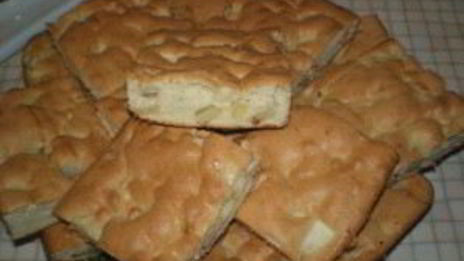 шарлотка с яблоками и грушами