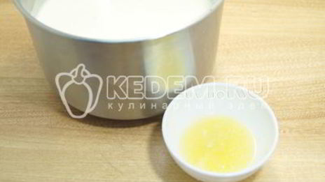 заливная шарлотка с яблоками