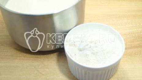 заливная шарлотка с яблоками