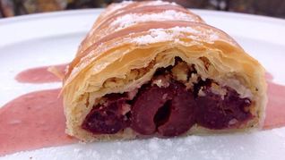 Вишневый штрудель