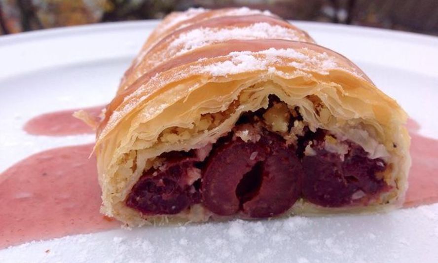 Рецепт вишневого штруделя