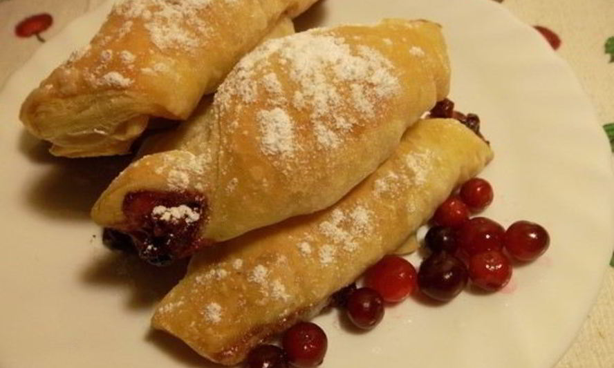 Рецепт слоек с клюквой
