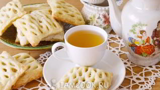 Слойки с курицей