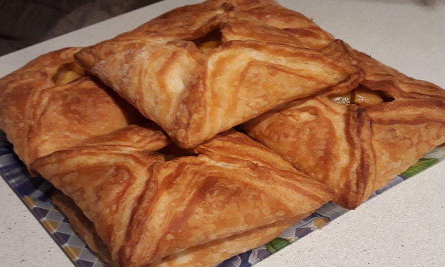 Рецепт слоек с яблоками