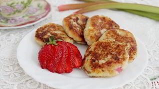 Сырники с ревенем