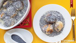 Сырники в маковом соусе