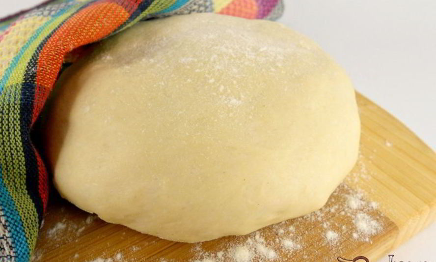 Рецепт быстрого дрожжевого теста для пиццы и лепешек